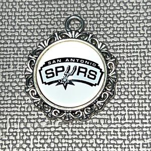 San Antonio Spurs charm bracelet!